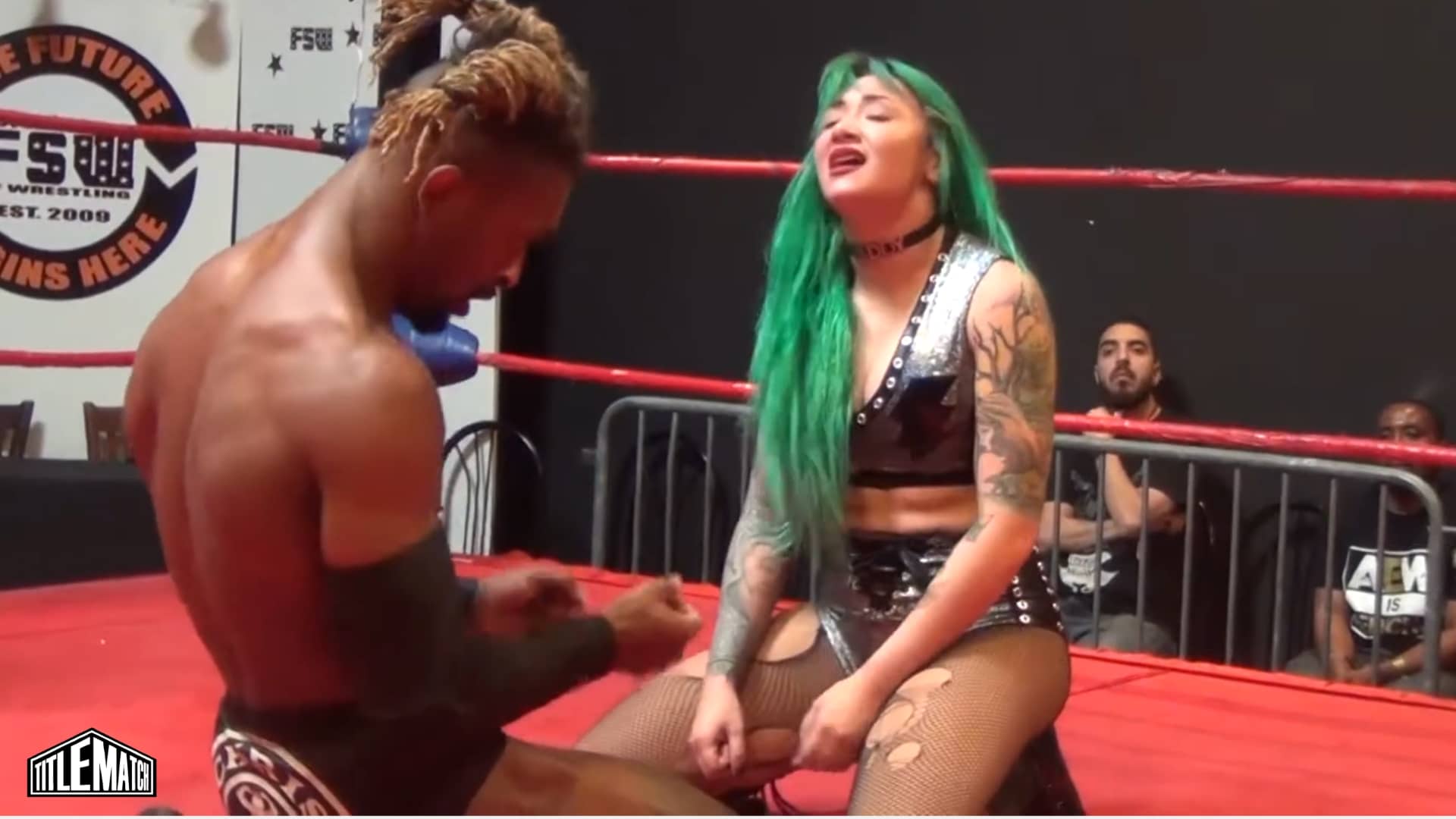 Poder Uno~! Chris Bey vs Shotzi Blackheart 5/24/19